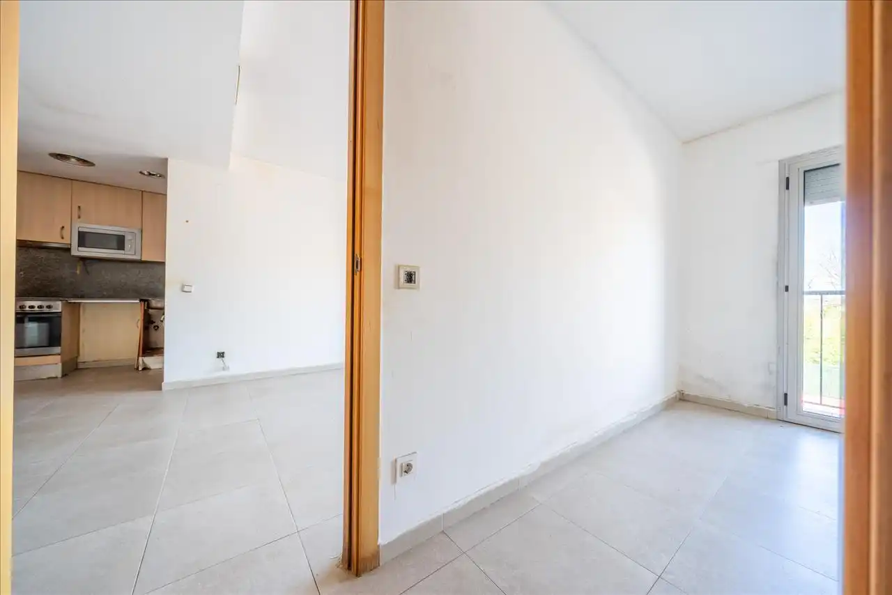 Piso en venta en Celrà con Balcón