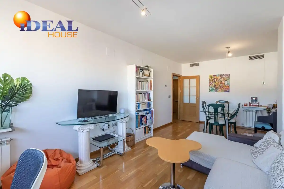 Penthouse mit Pool zum Verkauf in Avenida DE LA ILUSTRACION, imagen 16