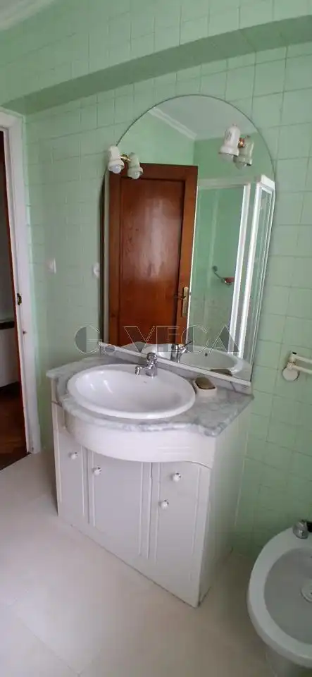 Baño de Piso en venta en Vigo  con Calefacción y Parquet