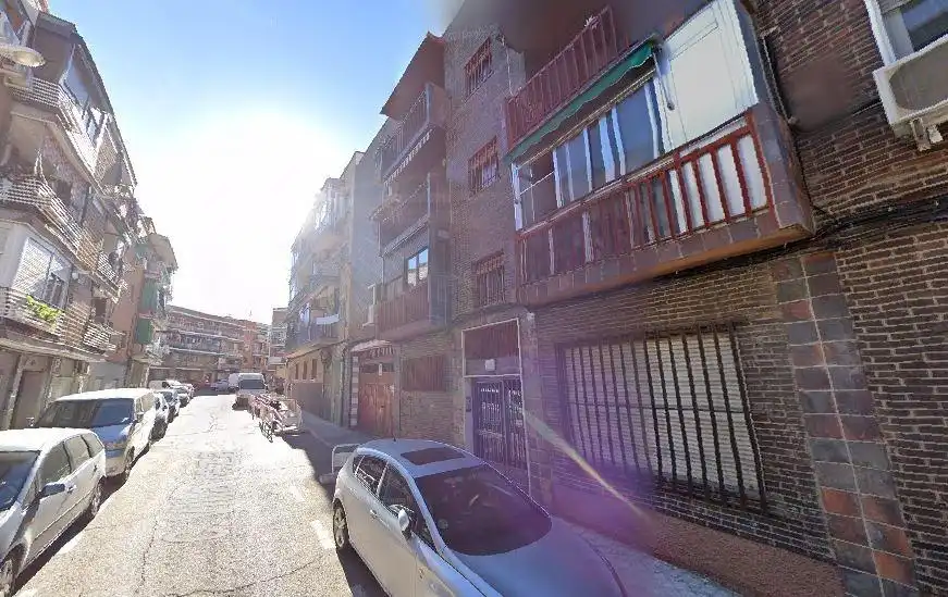 Vista exterior de Piso en venta en Madrid