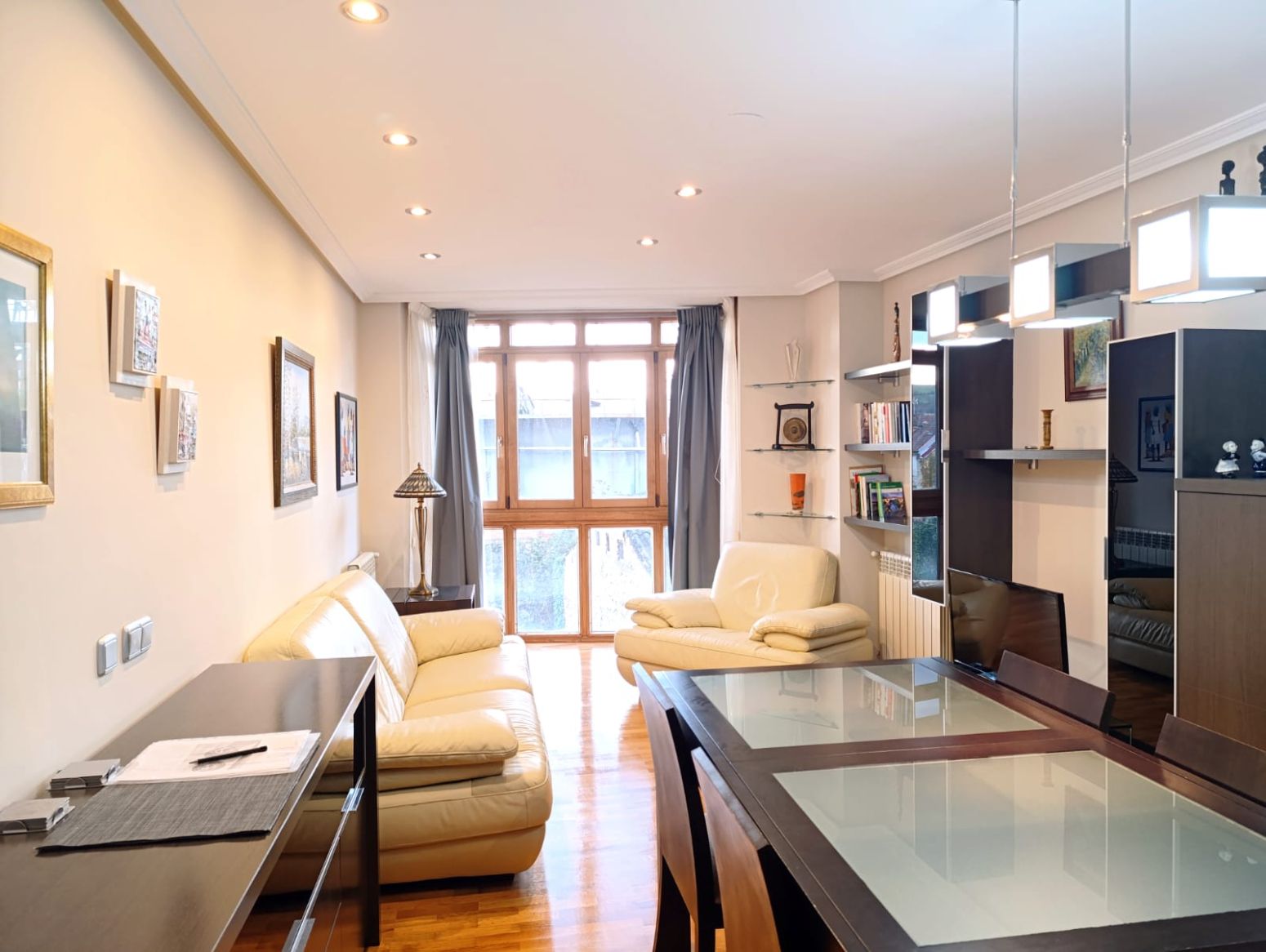 Living room of Flat for sale in Oviedo   with Heating and Storage room