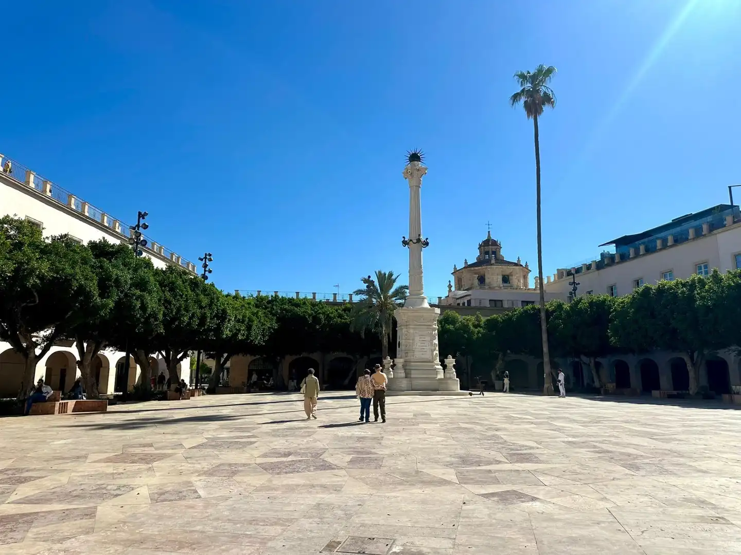 Vista exterior de Piso en venta en Almería con Terraza