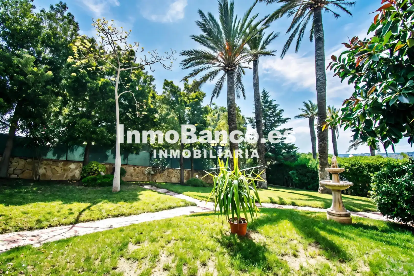 Exterior view of Houses for sale in Torrent  with Air Conditioner, Heating and Private garden