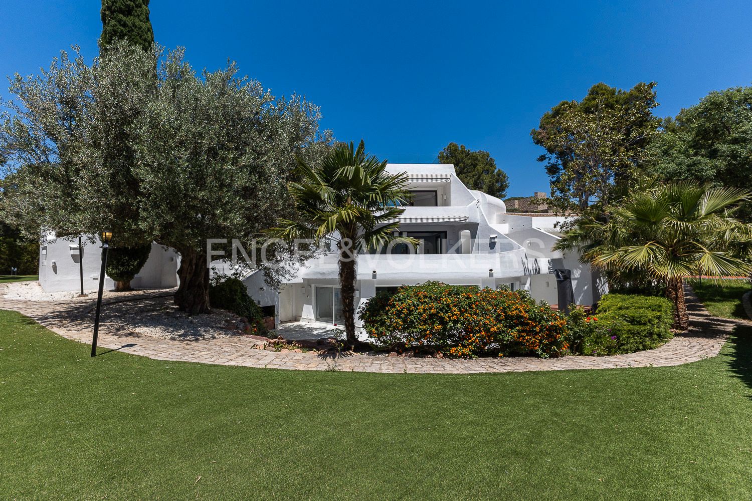 Exterior view of House or chalet for sale in  Valencia Capital  with Air Conditioner, Heating and Private garden