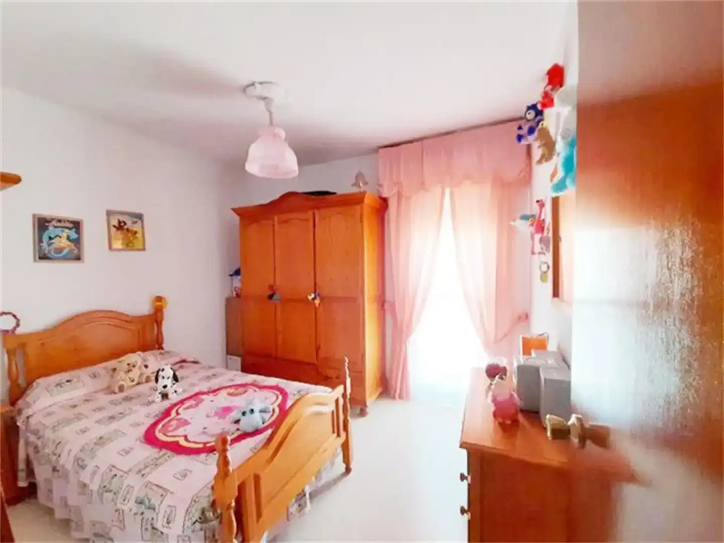 Dormitori de Casa adosada en venda en Monturque amb Aire condicionat i Balcó