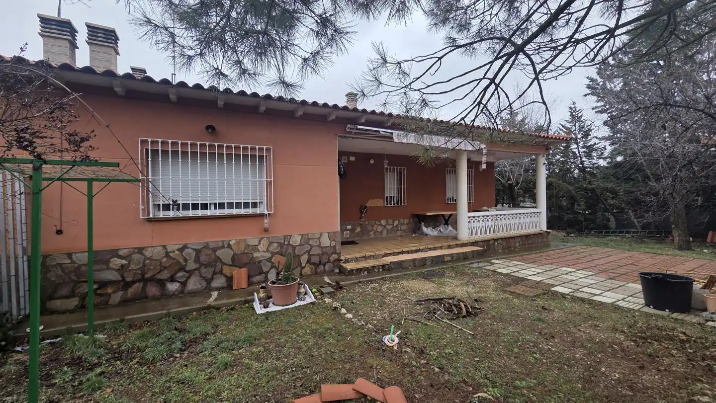 Vista exterior de Casa o chalet en venta en Villar de Cañas con Trastero