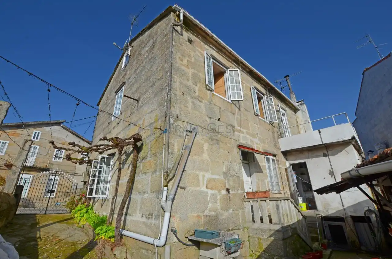 Vista exterior de Casa adosada en venta en Mondariz-Balneario con Calefacción, Jardín privado y Terraza