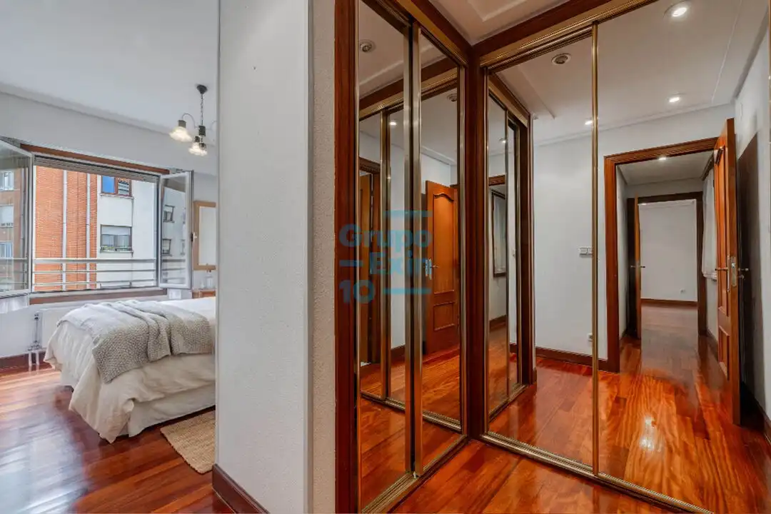 Habitación de Piso en venta en Donostia - San Sebastián  con Calefacción