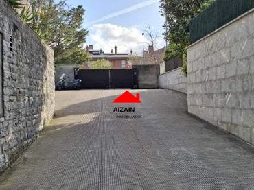 Individual en venta en Calle Etxezuri