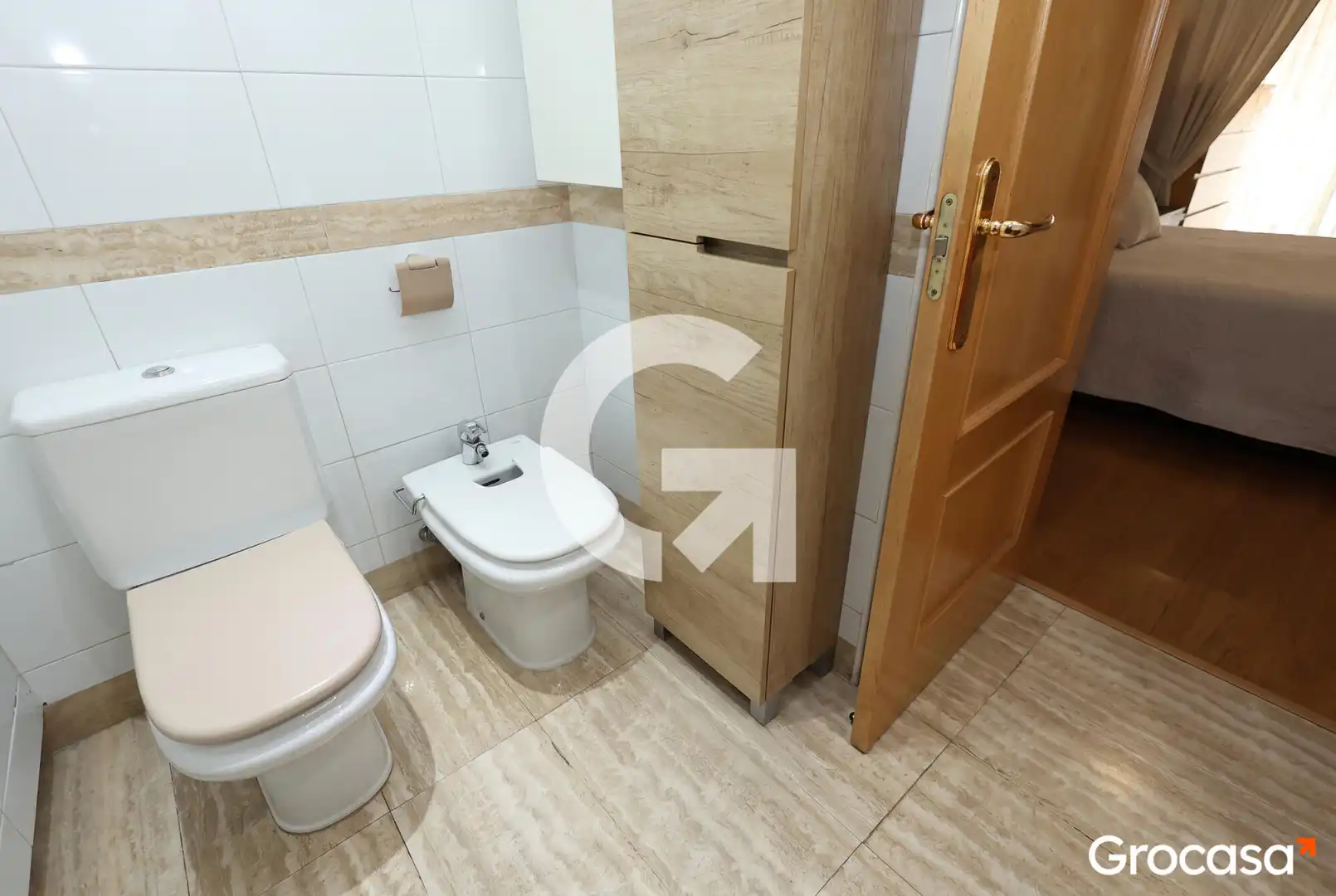 Baño de Piso en venta en L'Hospitalet de Llobregat con Aire acondicionado, Calefacción y Horno