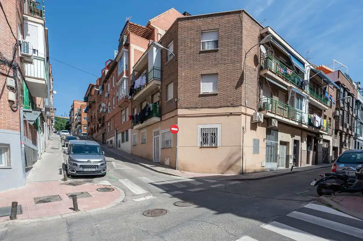 Außenansicht von Maisonette zum Verkauf in Madrid mit Heizung, Terrasse und Balkon