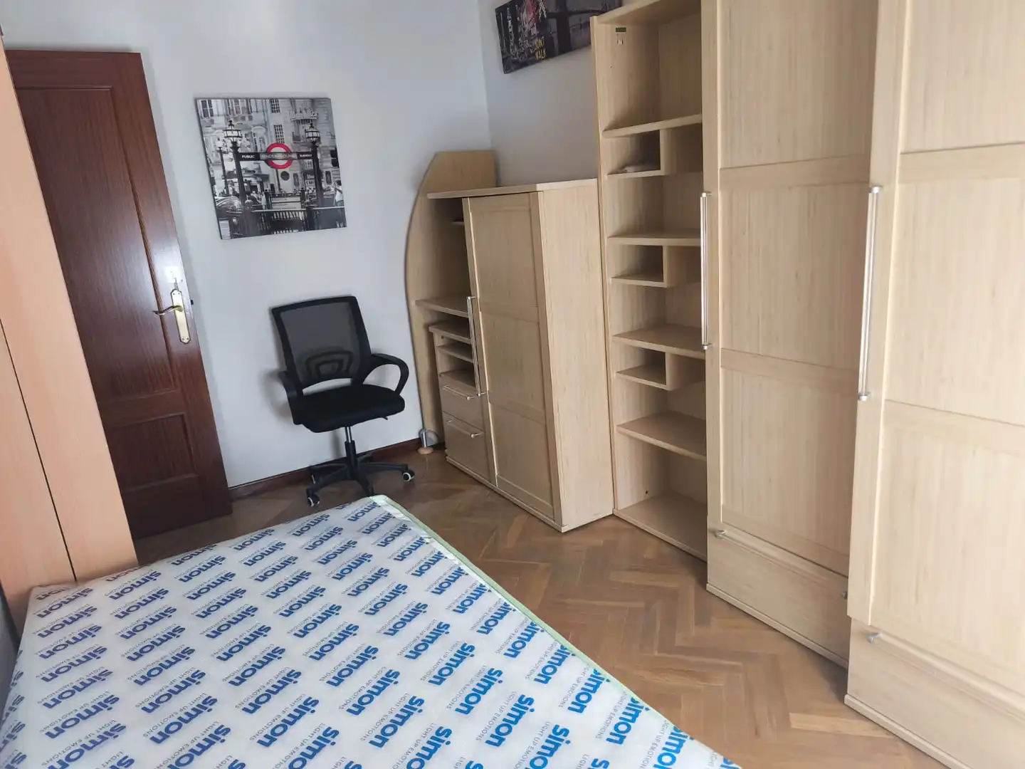 Dormitori de Pis per a compartir en Fuenlabrada amb Calefacció, Parquet i Terrassa