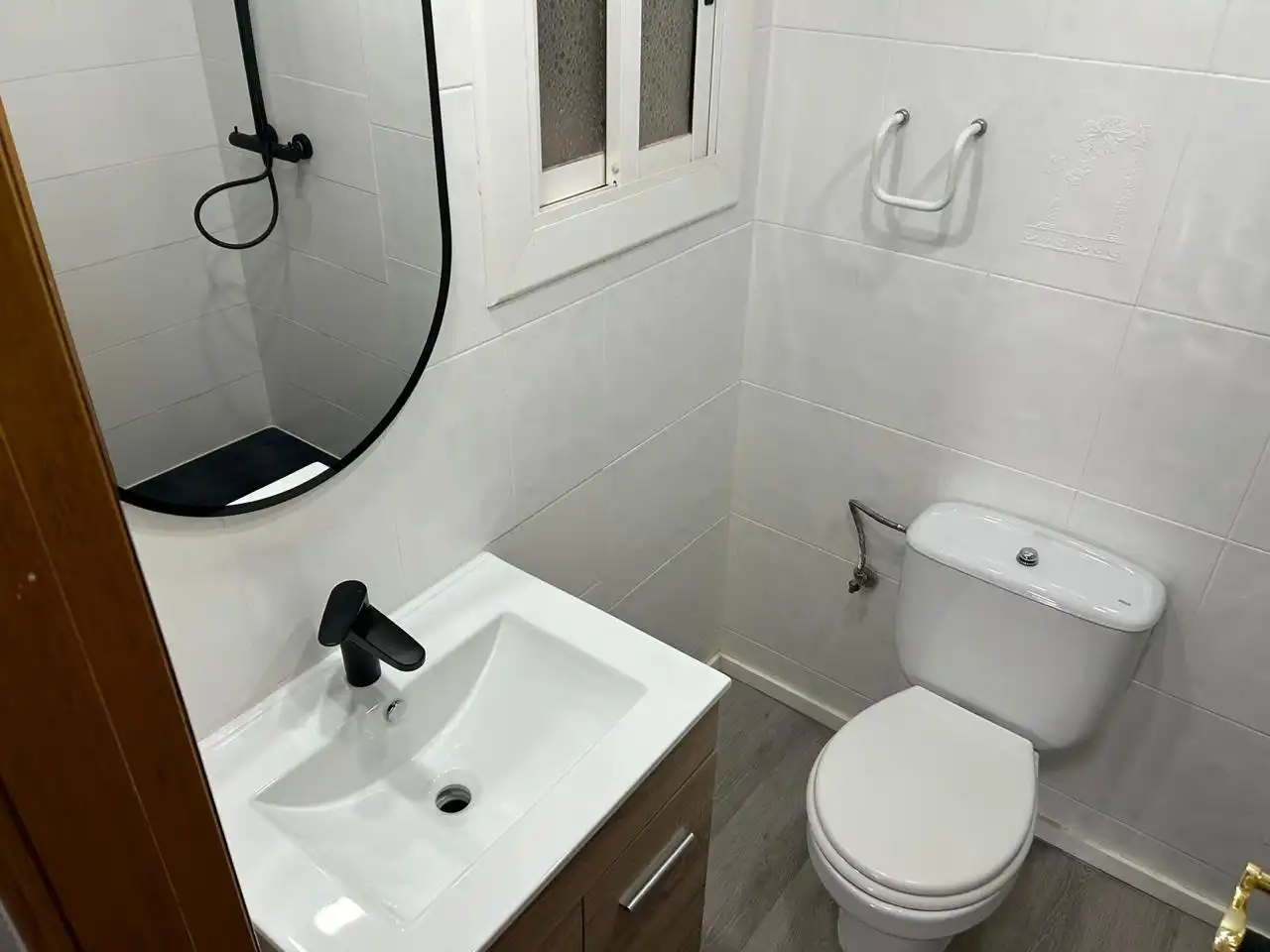 Badezimmer von Wohnung zum Verkauf in Santa Perpètua de Mogoda mit Heizung, Möbliert und Balkon