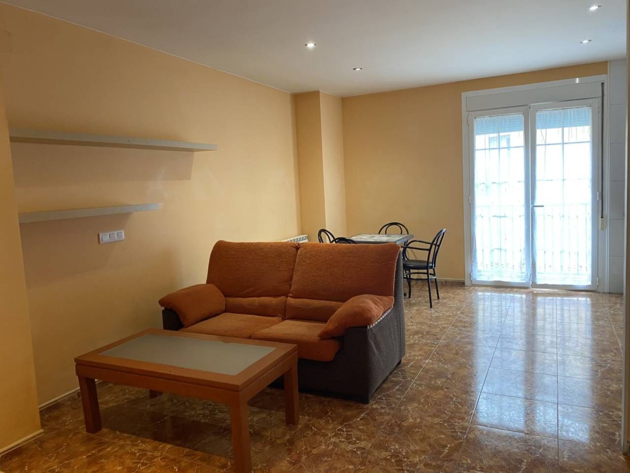 Living room of Flat to rent in Alcañiz  with Heating, Furnished and Balcony