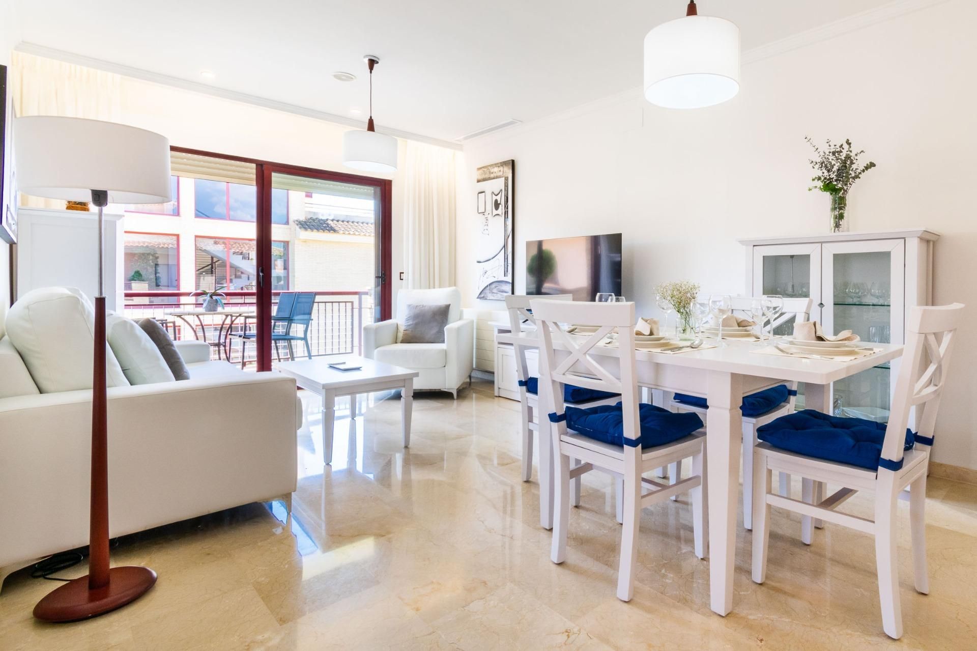 Sala d'estar de Apartament de lloguer en L'Alfàs del Pi amb Aire condicionat, Terrassa i Piscina comunitària