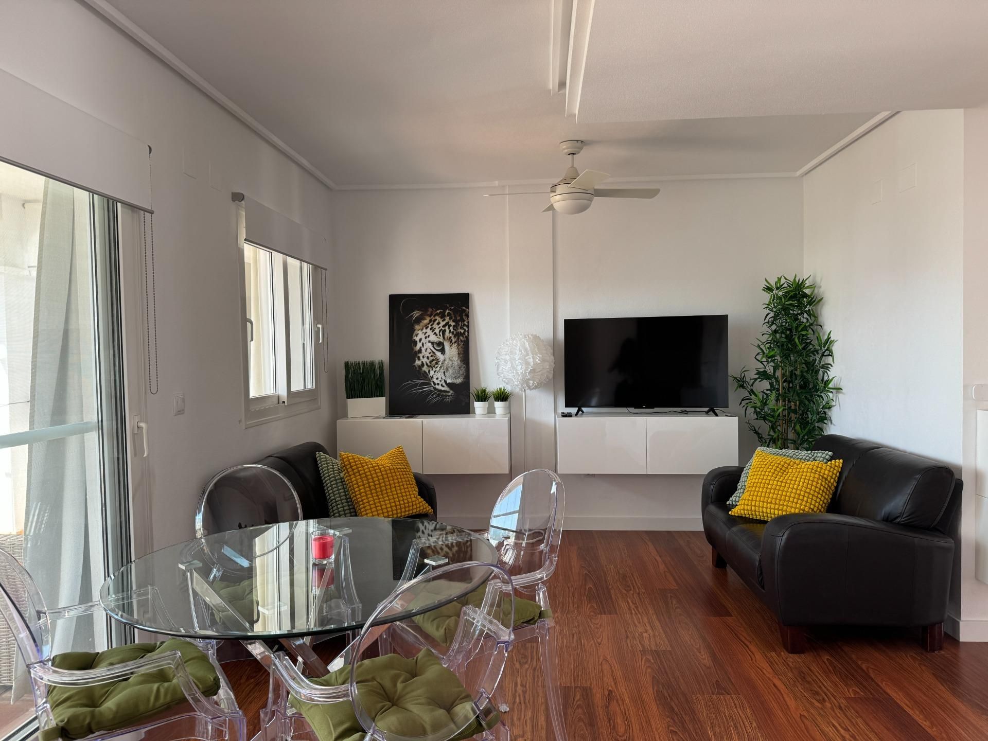 Sala d'estar de Apartament en venda en  Murcia Capital amb Aire condicionat, Calefacció i Jardí privat
