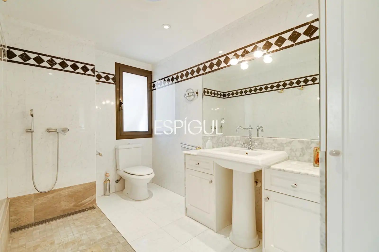 Baño de Dúplex en venta en Arenys de Mar con Aire acondicionado, Calefacción y Terraza