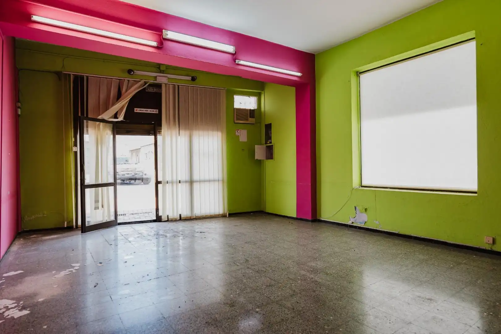 Business premises for sale in Avenida AVENIDA DE CARLOS V 32, imagen 23