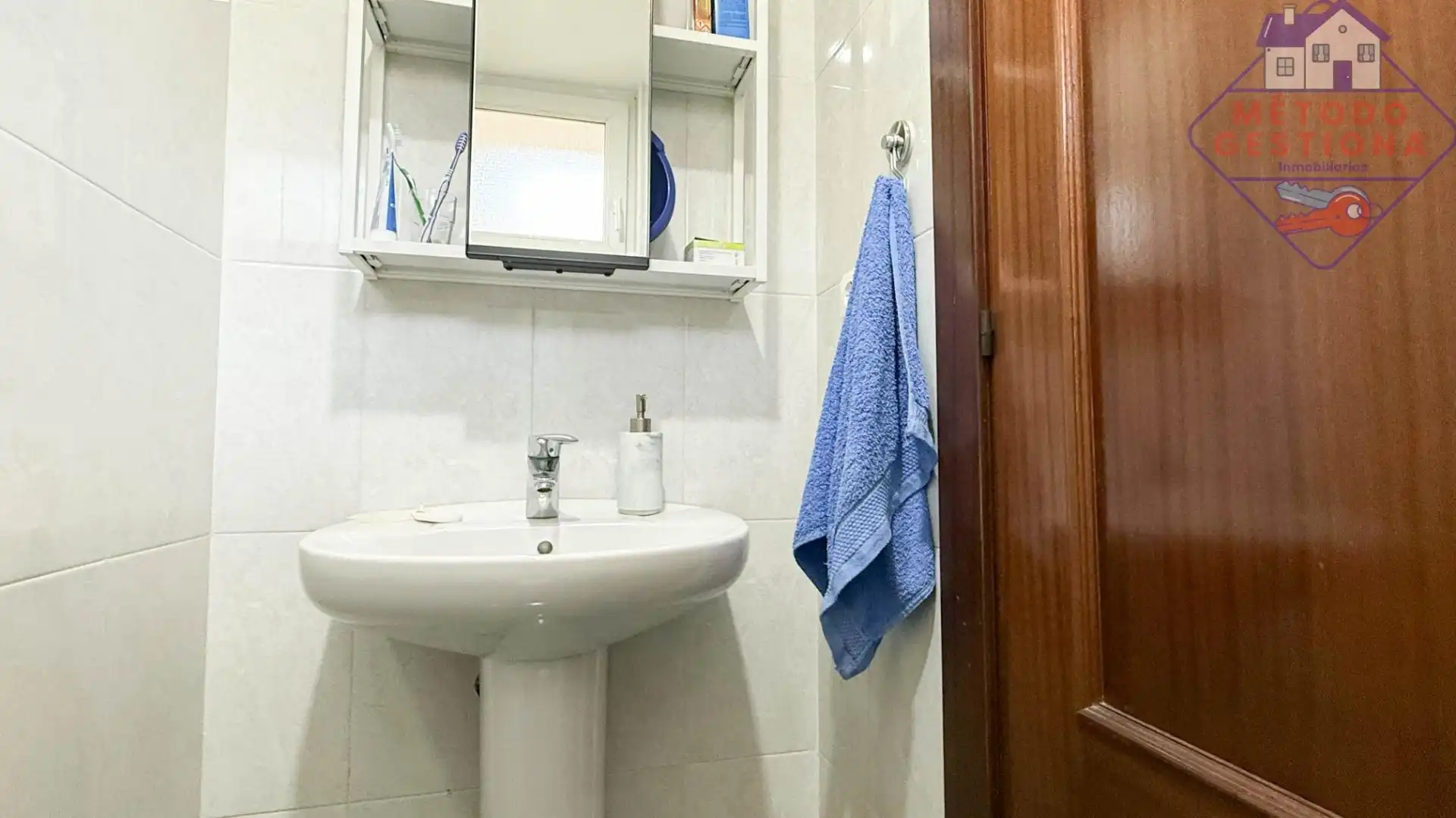 Bathroom of Duplexes for sale in Piélagos  with Heating, Parquet flooring and Terrace