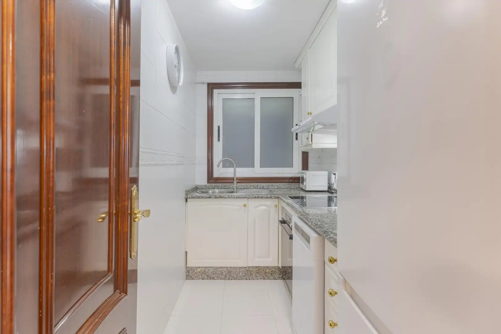Flat for rent in Calle EDUARDO IGLESIAS, Centro - Areal