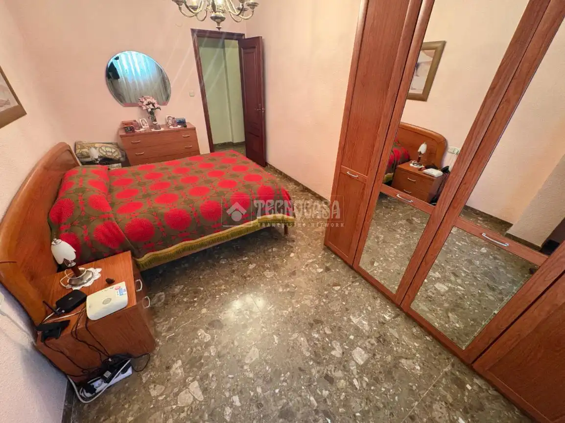 Habitación de Piso en venta en Burjassot con Aire acondicionado y Balcón