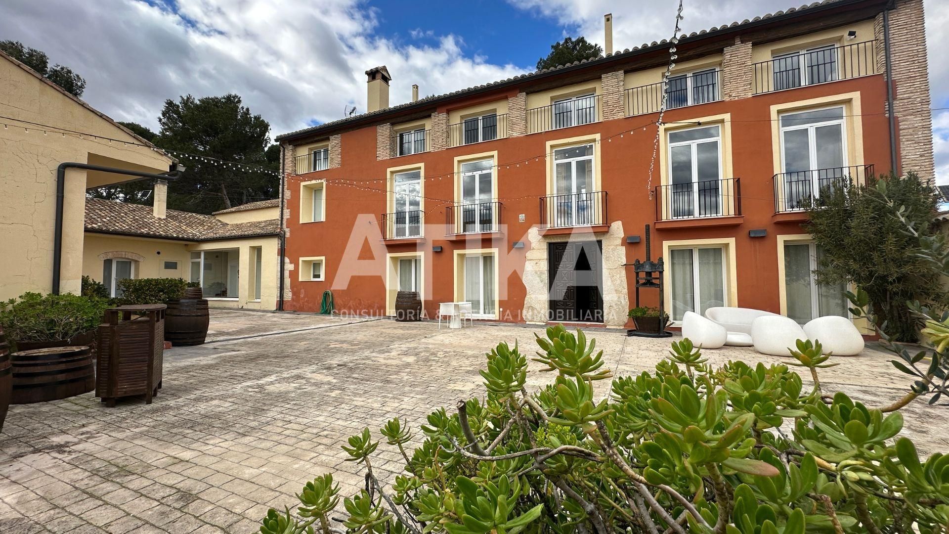 Vista exterior de Finca rústica de alquiler en Ontinyent con Aire acondicionado, Piscina y Amueblado