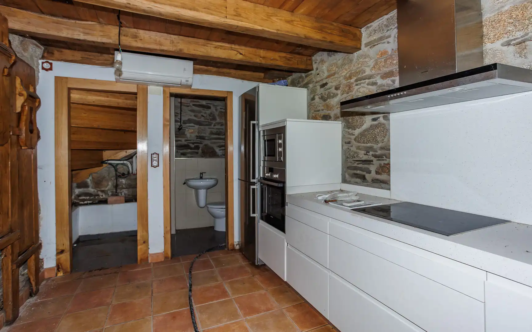 Cocina de Finca rústica en venta en Begonte
