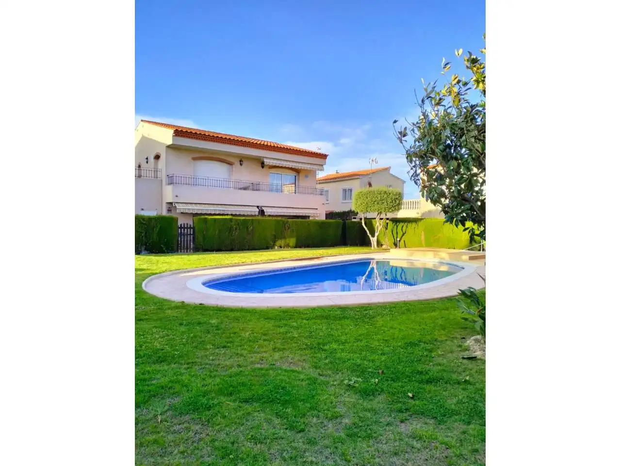 Piscina de Casa o xalet en venda en Mont-roig del Camp amb Aire condicionat, Calefacció i Terrassa