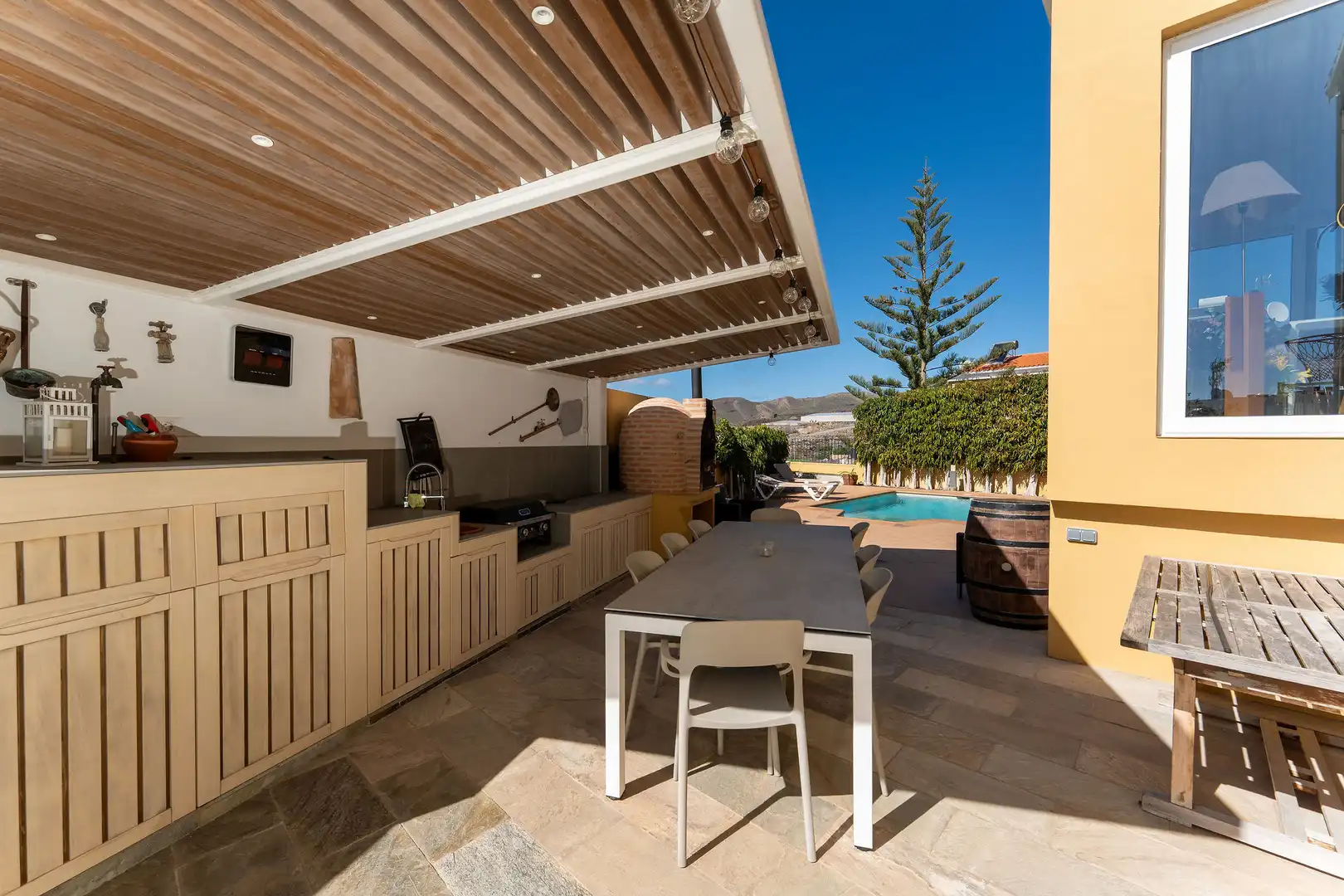 Casa adosada en venta en José Aguiar, Montaña - La Data