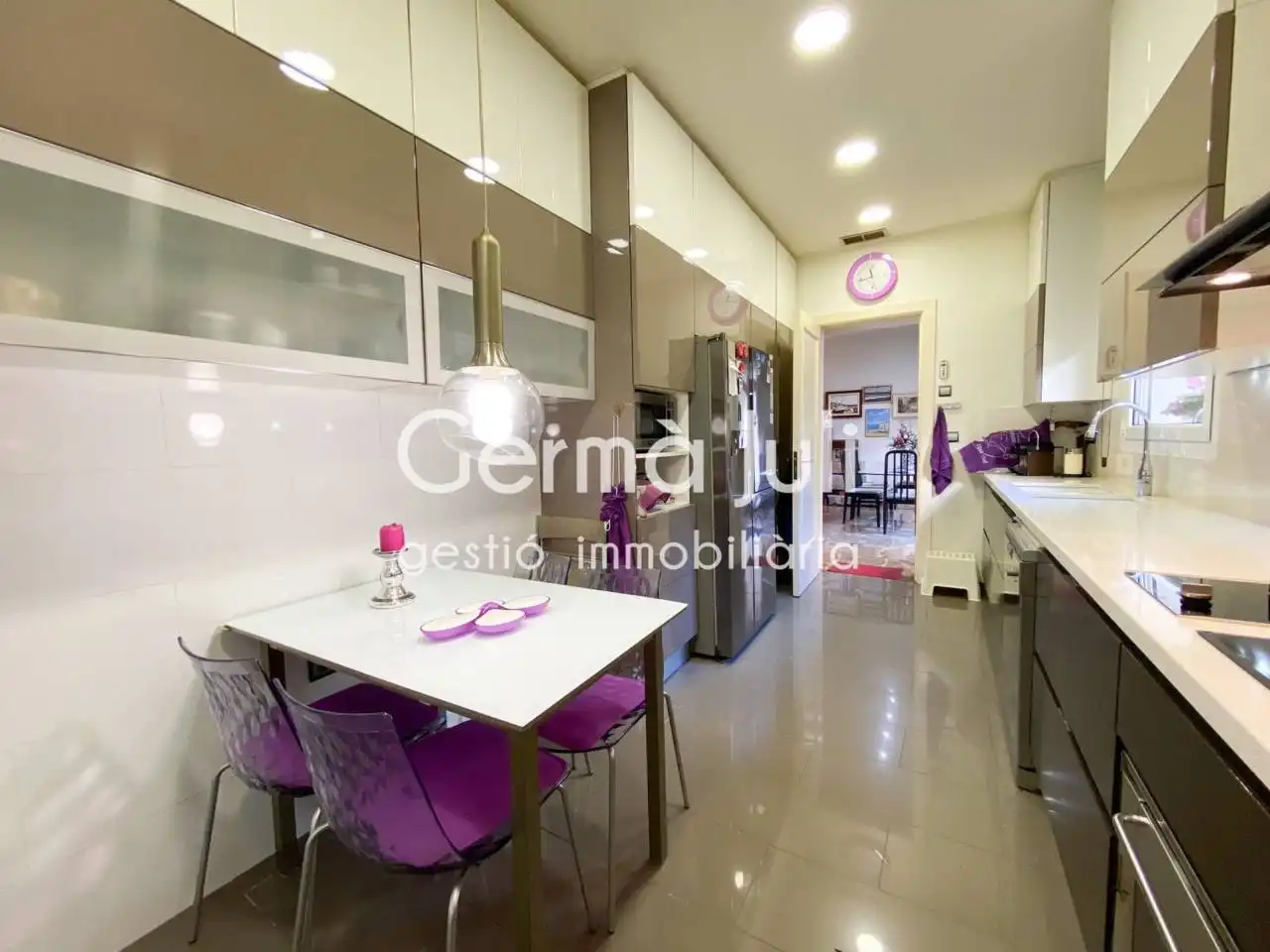 Cocina de Casa adosada en venta en Badalona con Aire acondicionado, Calefacción y Jardín privado