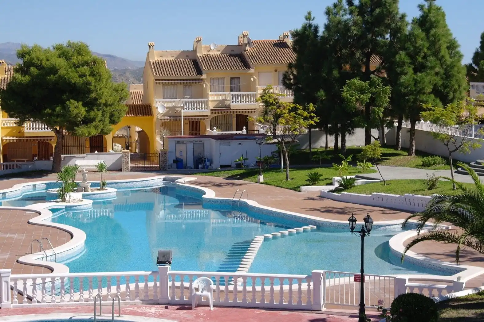 Swimming pool of Detached homes for rent in El Campello  with Air Conditioner, Heating and Terrace