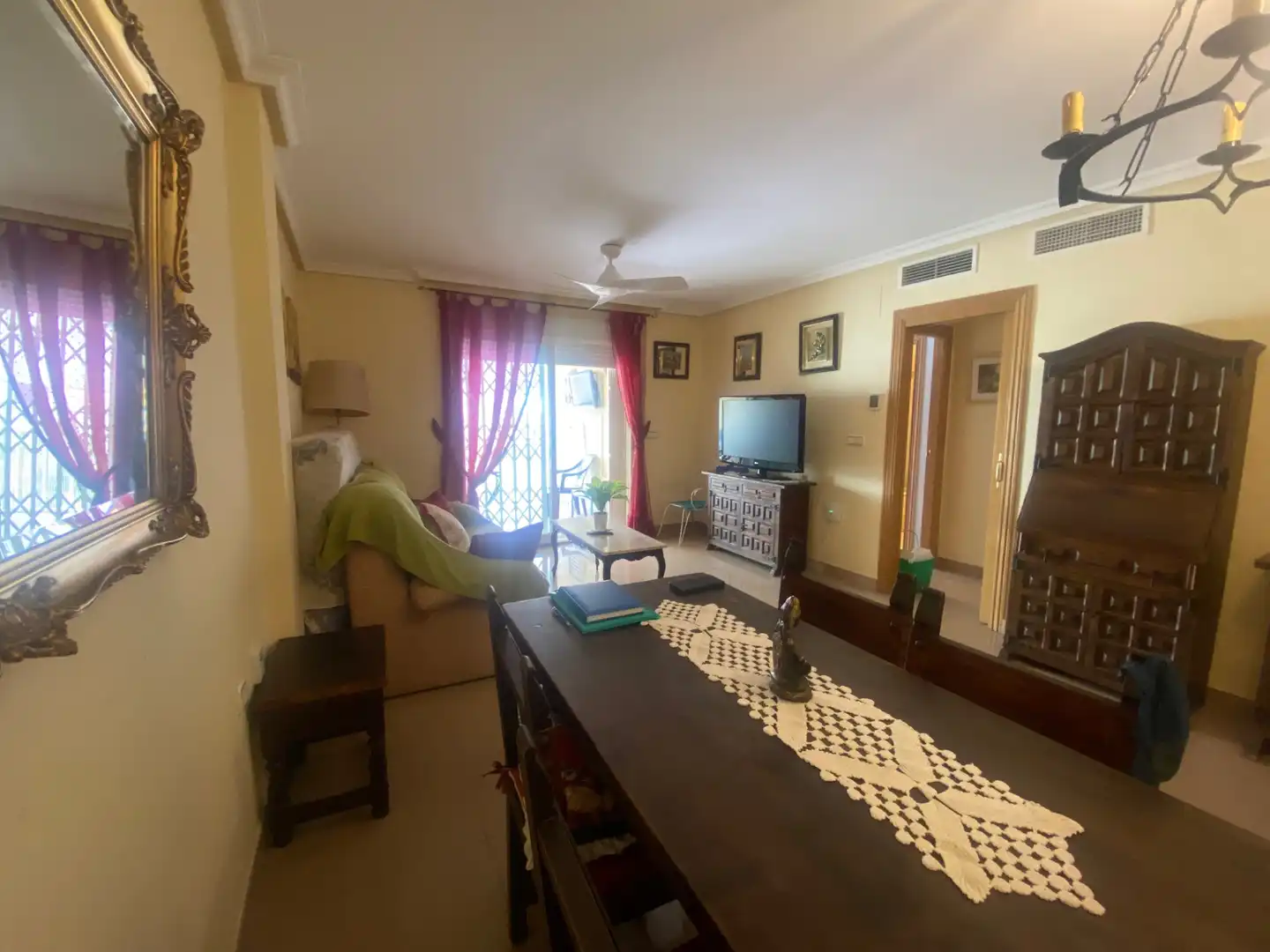 Wohnung zur Miete in Orihuela mit Klimaanlage, Heizung und Terrasse
