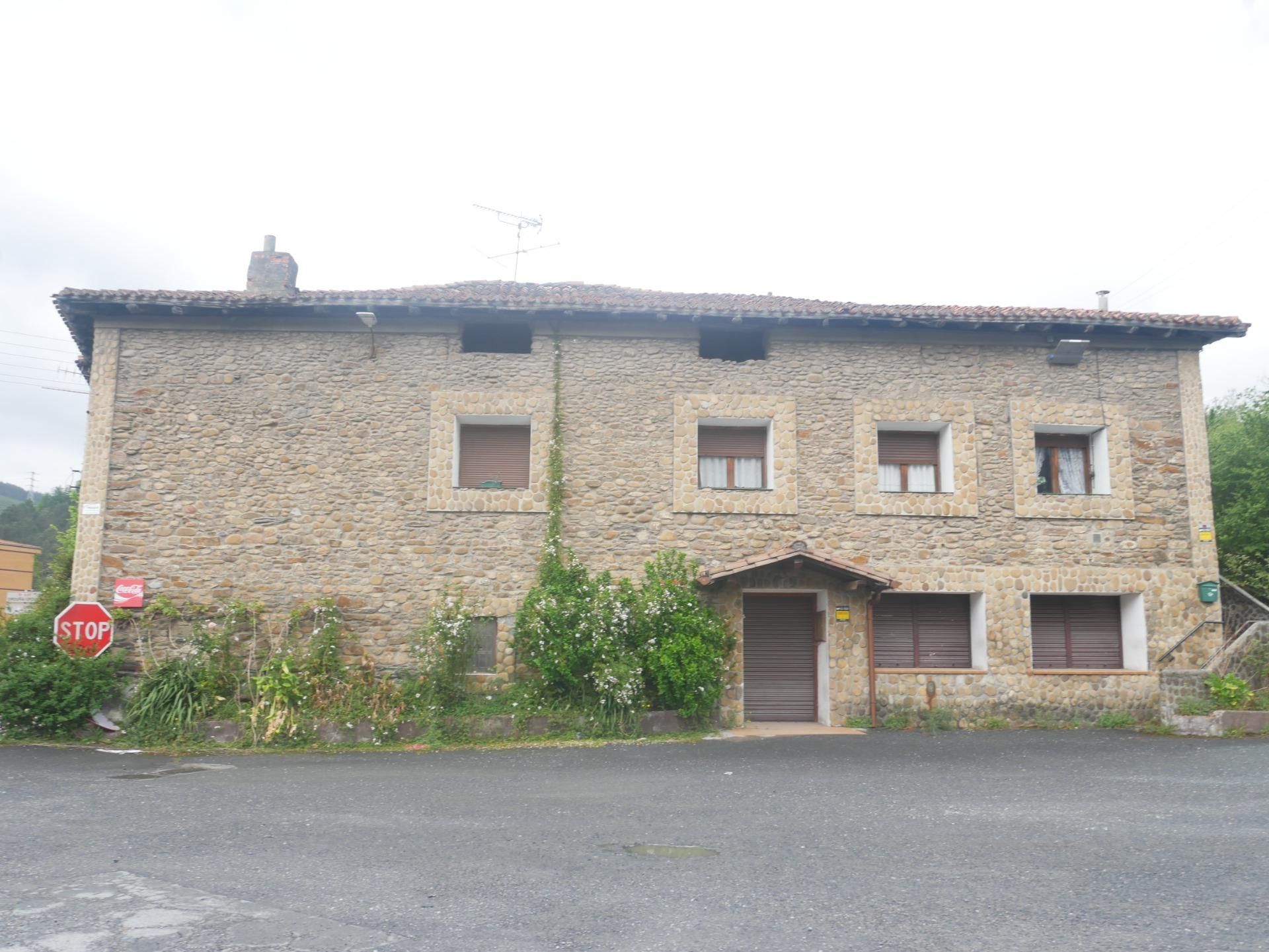 Exterior view of House or chalet for sale in Ugao- Miraballes  with Heating, Private garden and Terrace