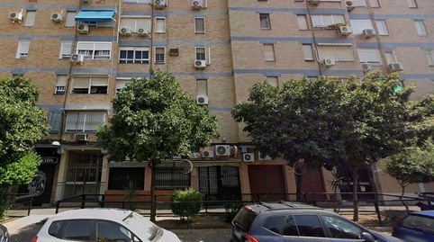 Foto 2 de Piso en venta en Avenida Doña Francisquita, La Plata, Sevilla Capital