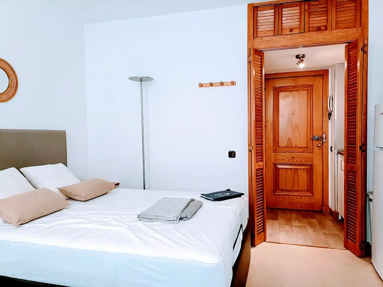Dormitori de Estudi de lloguer en Madrid amb Moblat, Rentadora i Microones