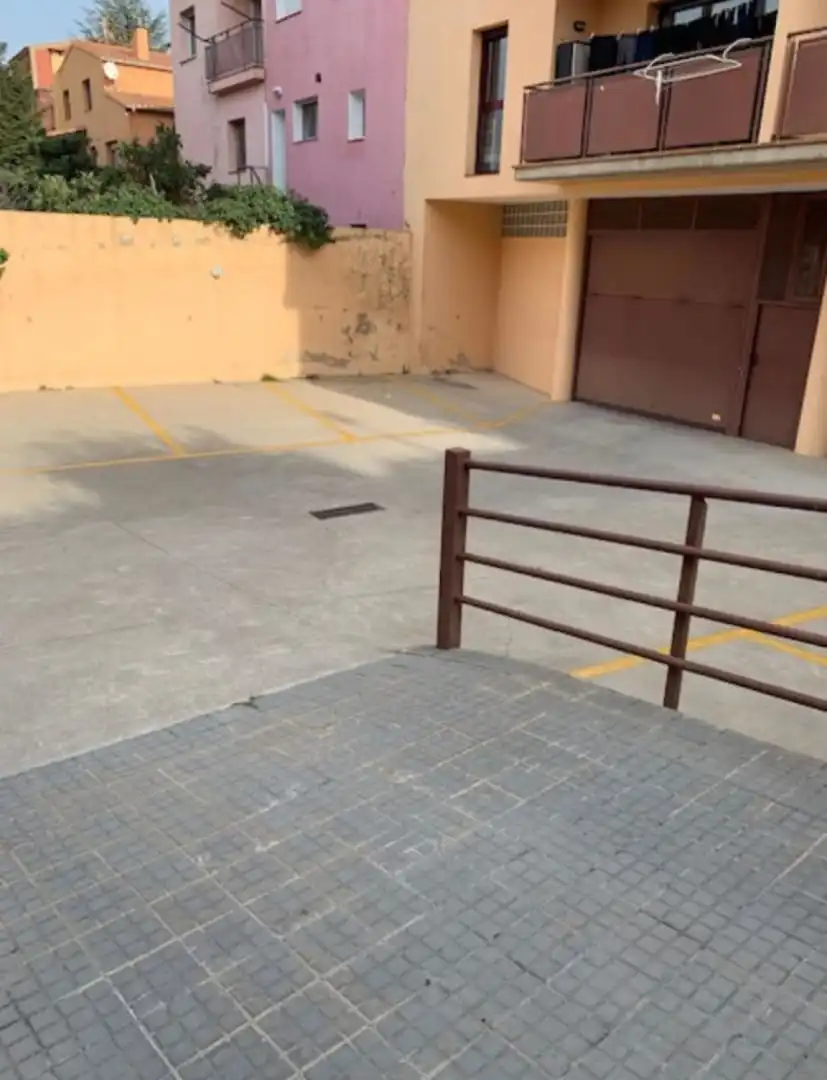 Parkplatz von Garage zum Verkauf in La Jonquera