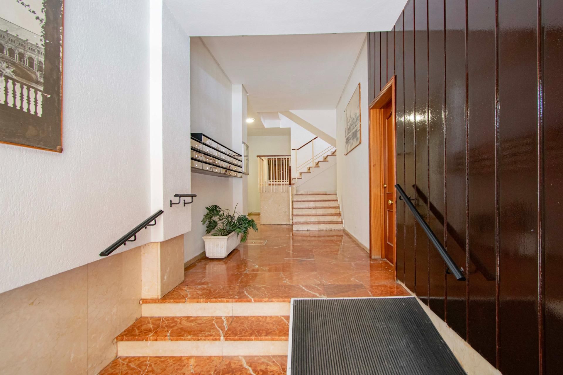 Flat for sale in  Sevilla Capital  with Air Conditioner, Terrace and Balcony
