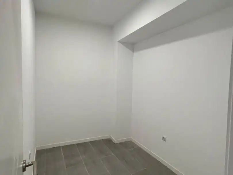 Commercial properties for rent in Esplugues de Llobregat  with Parquet flooring