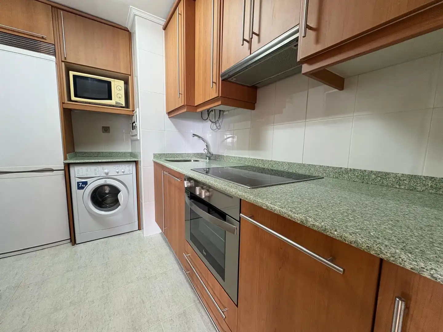Cocina de Piso de alquiler en Laredo con Amueblado