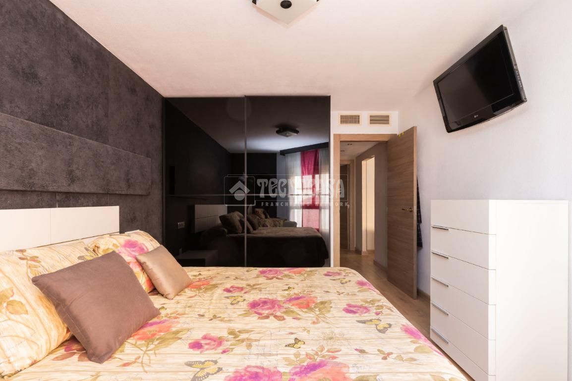 Habitación de Piso en venta en  Almería Capital con Aire acondicionado y Calefacción