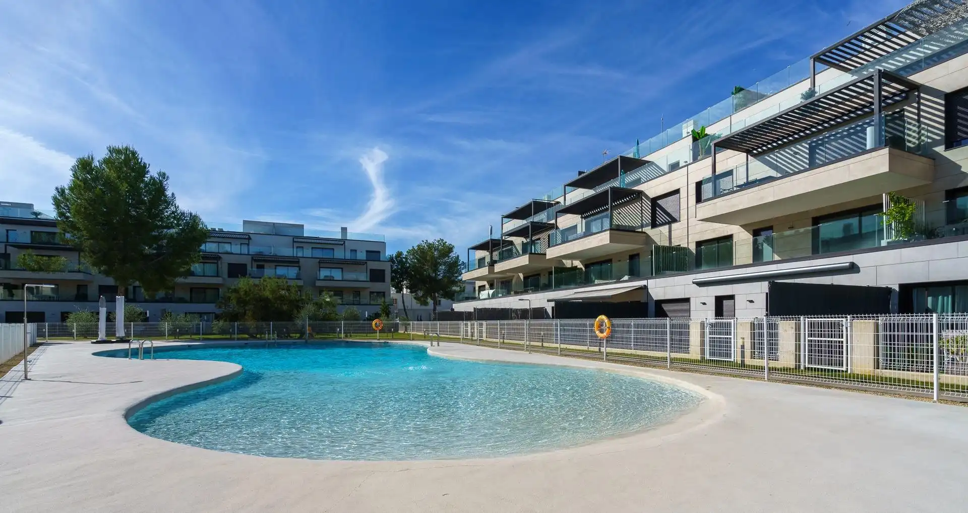 Piscina de Planta baixa en venda en Calvià amb Aire condicionat, Calefacció i Jardí privat
