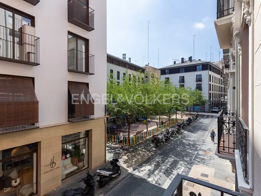 Vista exterior de Pis de lloguer en Ciutat Vella 