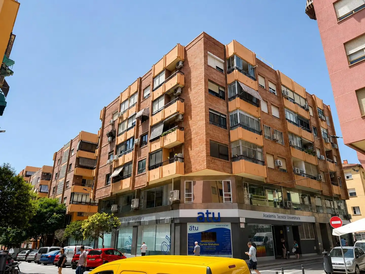 Vista exterior de Pis en venda en Alicante / Alacant amb Balcó