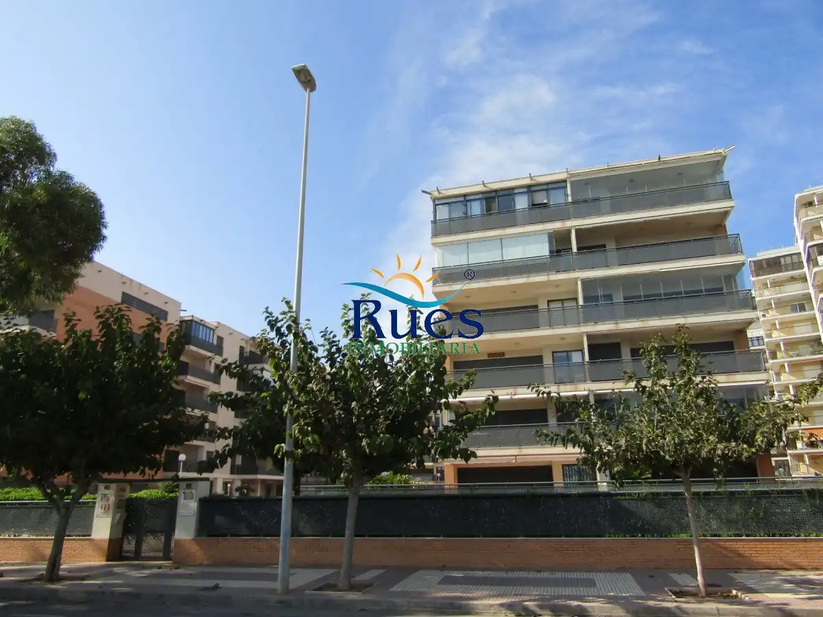 Vista exterior de Ático en venta en Benicasim / Benicàssim con Aire acondicionado, Calefacción y Trastero