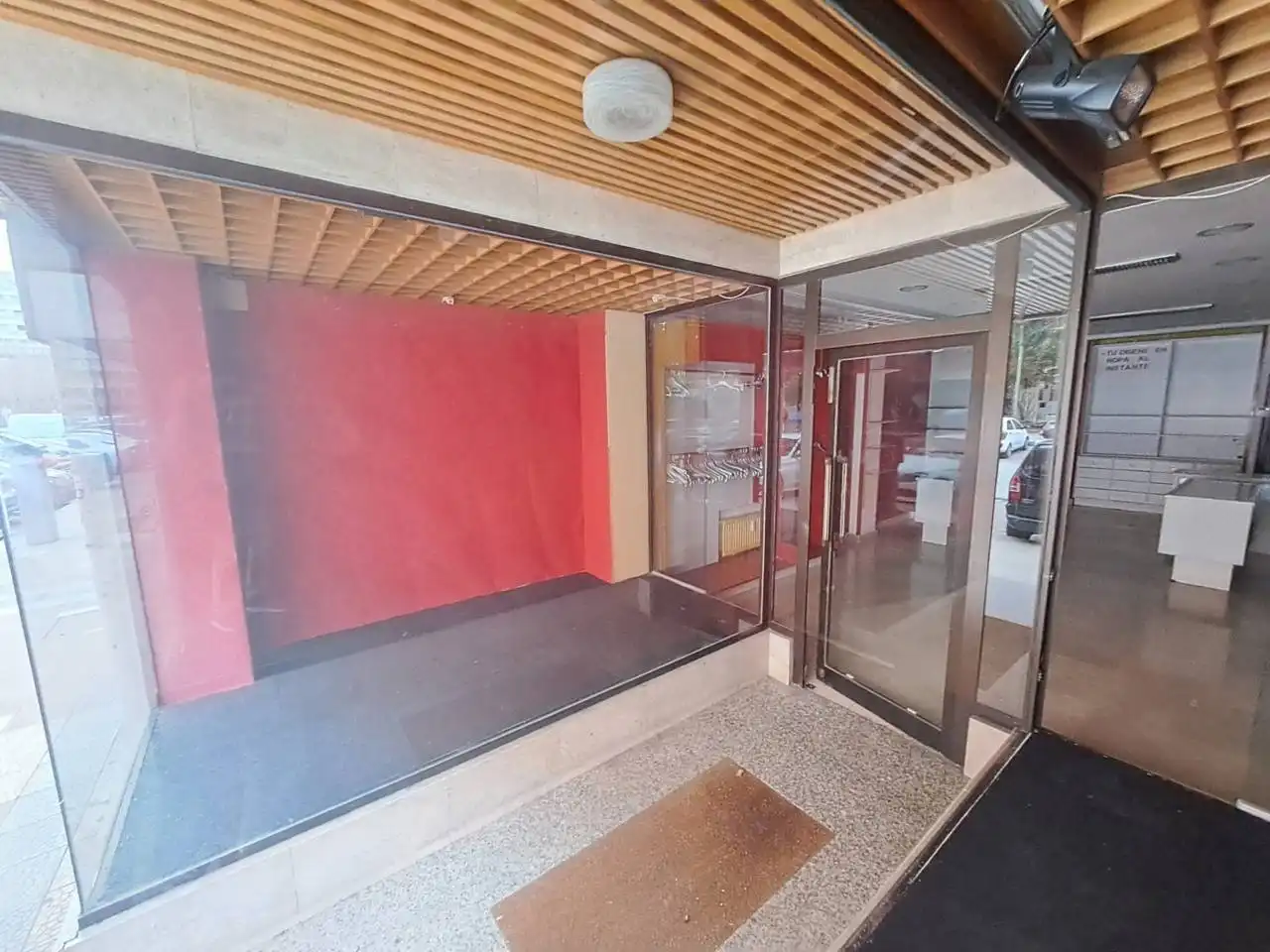 Commercial properties for sale in Burgos  with Air Conditioner