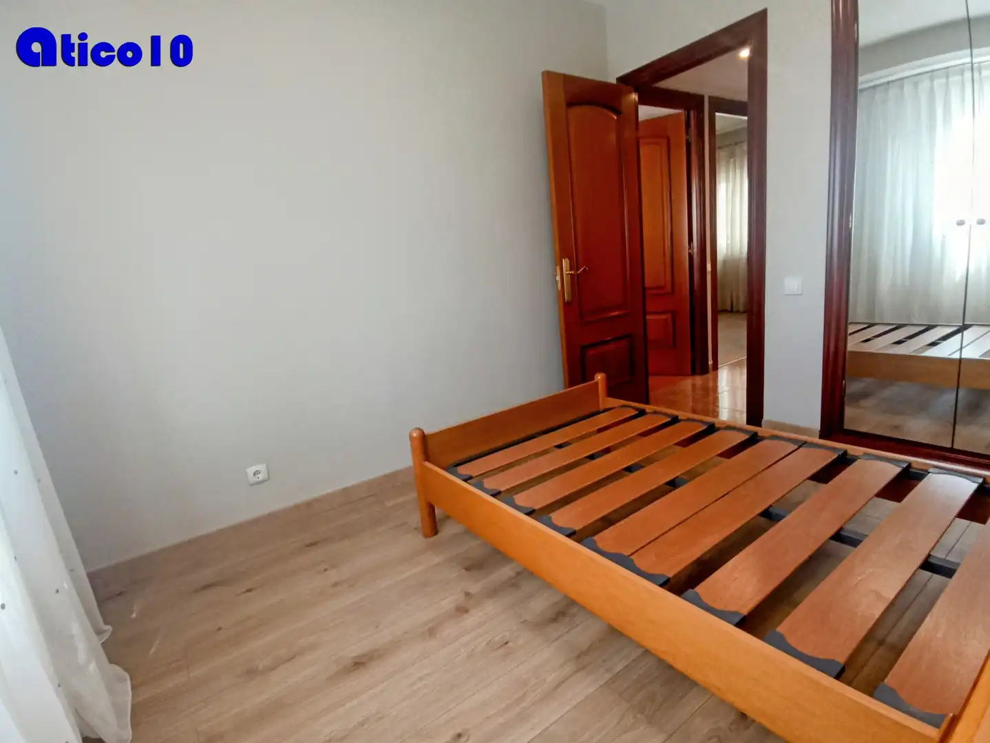 Schlafzimmer von Wohnung zur Miete in Oviedo  mit Heizung, Terrasse und Möbliert