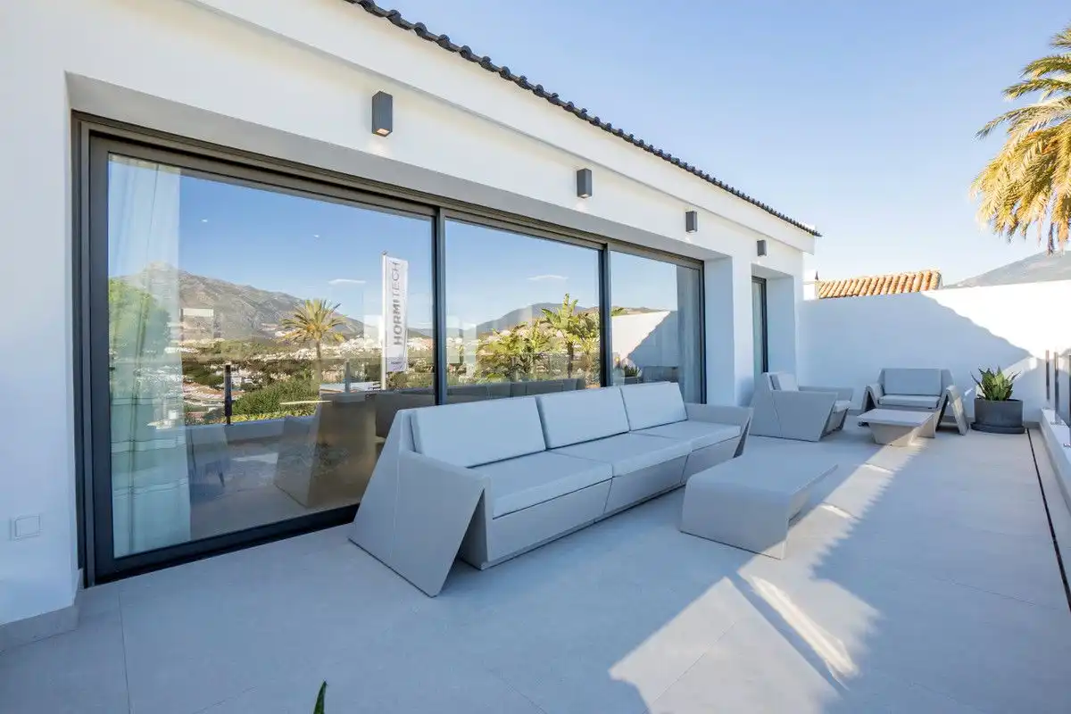 Villa mit Terrasse zum Verkauf in Nueva Andalucía, imagen 27