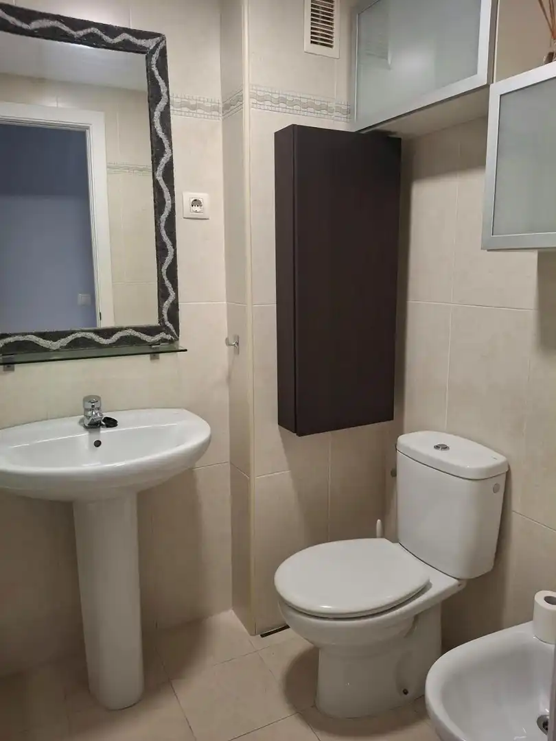 Baño de Piso en venta en Algeciras con Piscina comunitaria