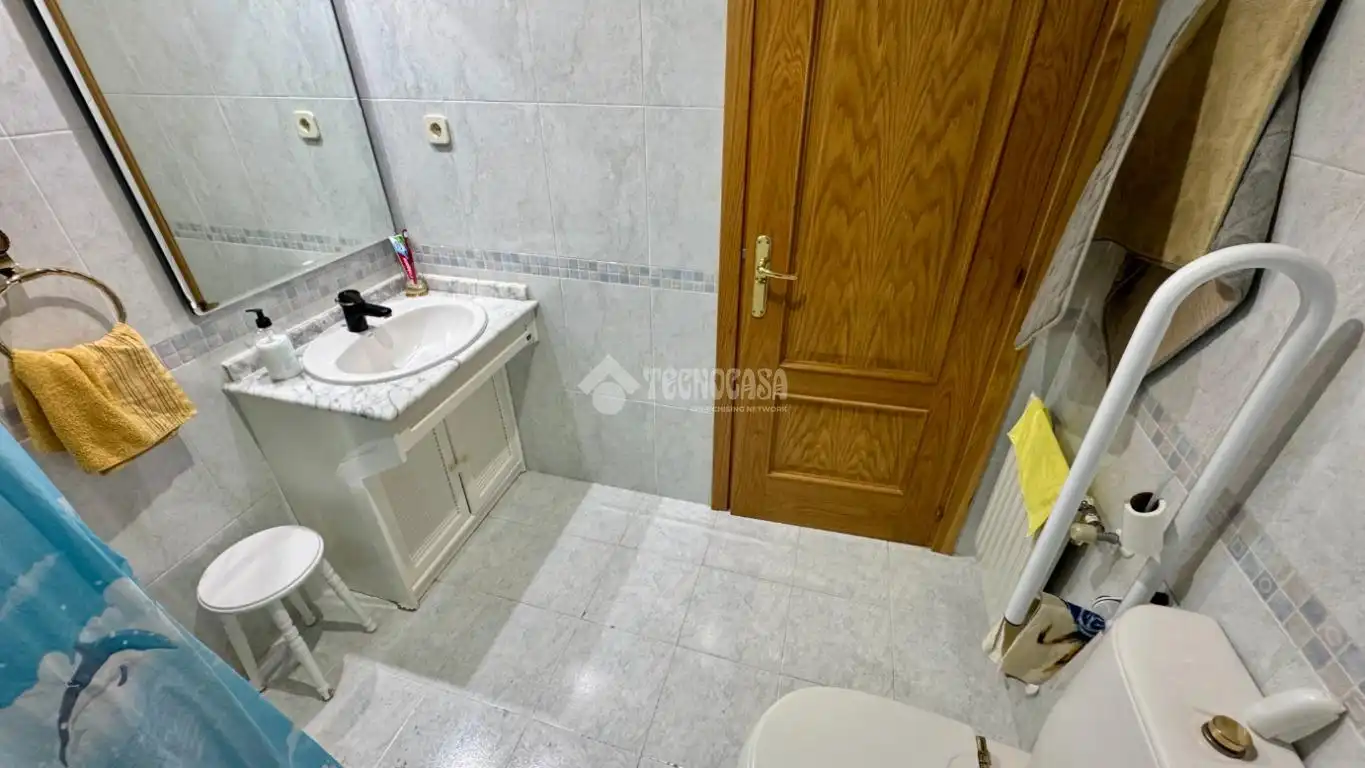 Casa pareada con piscina en venta en Iglesia - Estación, imagen 13