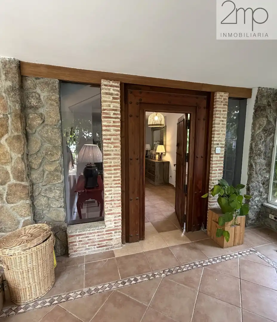 Haus oder Chalet zur Miete in Manzanares El Real mit Heizung, Privatgarten und Parkett